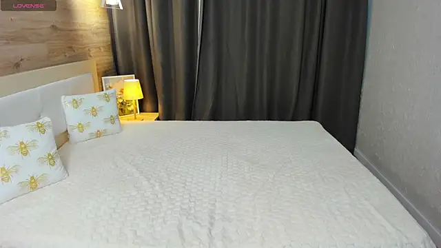 Babyy Lynaa online show from 10/12/25, 05:39