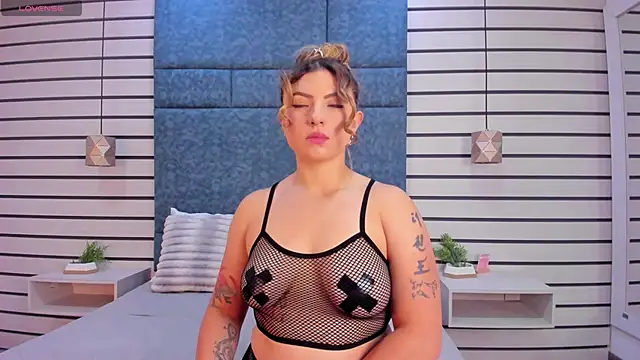 NatyLeone online show from 11/05/25, 09:15