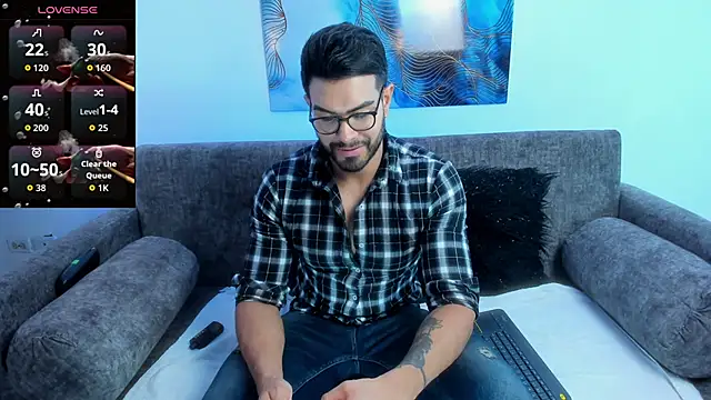 ZarekFox online show from 10/13/25, 07:25