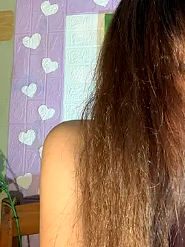 SassyLaurier online show from 10/05/25, 09:13