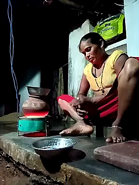 Snapshot of cute_diya_12 chatting on 09/21/25, 03:57 cute diya 12 online show from 09/21/25, 03:57