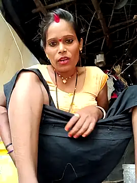 Snapshot of cute_diya_12 chatting on 10/14/25, 02:12 cute diya 12 online show from 10/14/25, 02:12