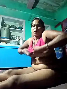 Snapshot of cute_diya_12 chatting on 10/18/25, 02:29 cute diya 12 online show from 10/18/25, 02:29