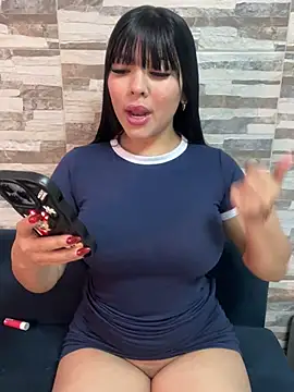 Snapshot of BrendaCrean chatting on 03/20/25, 11:49 BrendaCrean online show from 03/20/25, 11:49