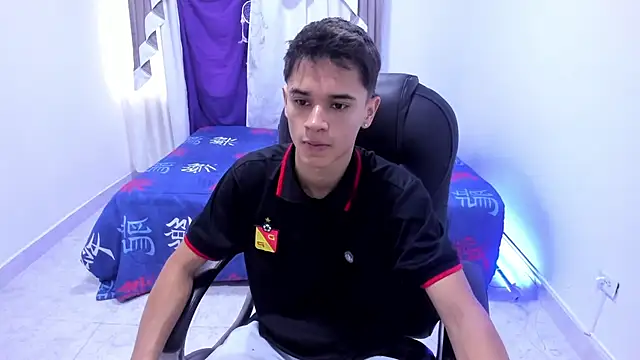 Aron Boyy online show from 10/08/25, 07:55