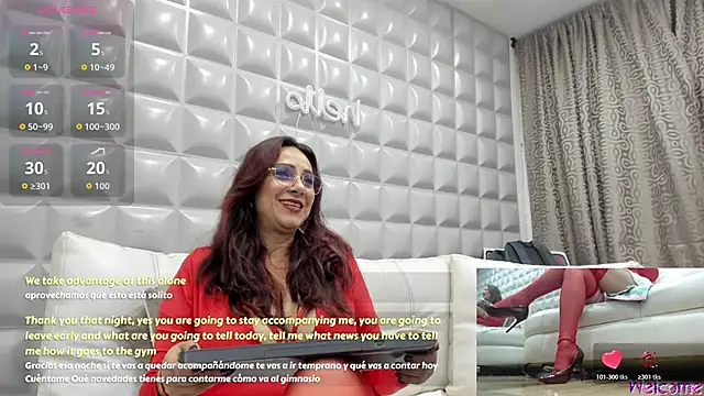 Snapshot of Madame_Angelic_ chatting on 11/14/25, 03:16 Madame Angelic online show from 11/14/25, 03:16