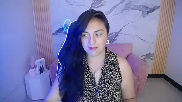 Snapshot of tamara_ch1 chatting on 11/20/25, 03:18 tamara ch1 online show from 11/20/25, 03:18