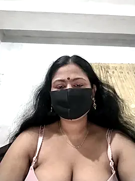 Snapshot of Neha-37 chatting on 09/10/25, 04:29 Neha-37 online show from 09/10/25, 04:29
