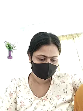 Snapshot of Neha-37 chatting on 09/24/25, 04:27 Neha-37 online show from 09/24/25, 04:27