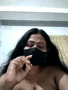Snapshot of Neha-37 chatting on 09/24/25, 04:32 Neha-37 online show from 09/24/25, 04:32