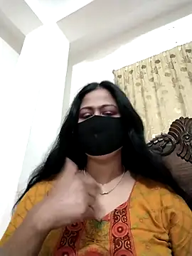 Snapshot of Neha-37 chatting on 10/04/25, 02:48 Neha-37 online show from 10/04/25, 02:48