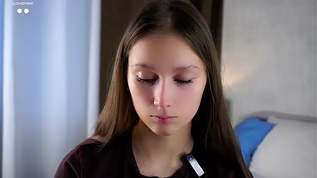 MelaniSeiver online show from 10/23/25, 01:16