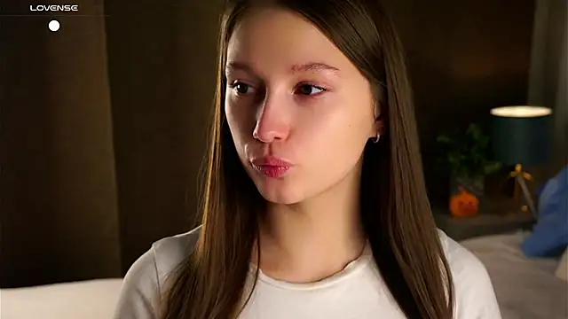 MelaniSeiver online show from 11/16/25, 01:11