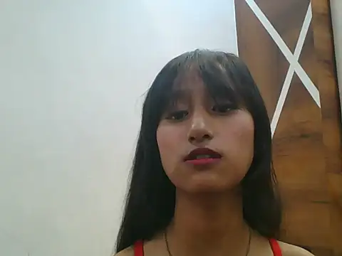 lily 9900 online show from 10/31/25, 07:26