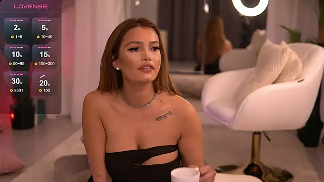 ZairaLure online show from 09/25/25, 04:05