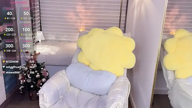 Snapshot of BlueBaby-77 chatting on 10/17/25, 01:57 BlueBaby-77 online show from 10/17/25, 01:57