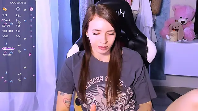 ZoyaMill online show from 09/15/25, 04:23