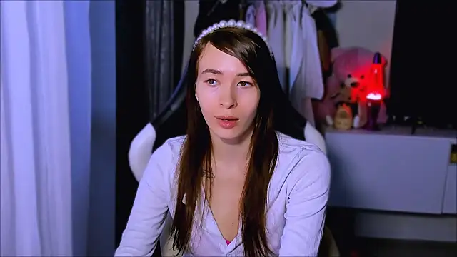 ZoyaMill online show from 10/15/25, 05:07