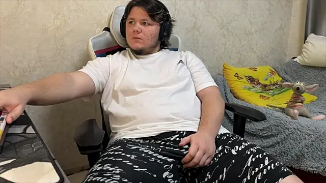 desiredude9 online show from 10/08/25, 06:05