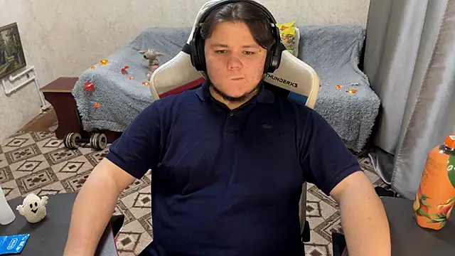 desiredude9 online show from 10/17/25, 07:05