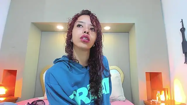 AteneaGreyy online show from 10/24/25, 12:01