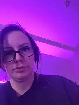 nightingale27 online show from 10/22/25, 08:08