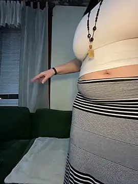 voorheesgirl online show from 11/07/25, 03:17