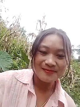 Snapshot of lusy-bae chatting on 09/28/25, 01:22 lusy-bae online show from 09/28/25, 01:22