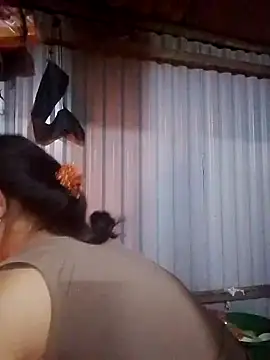 lusy-bae online show from 10/25/25, 11:51