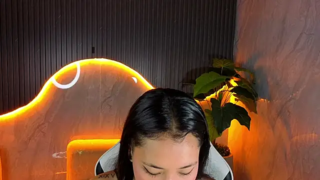 Snapshot of Hollypeyton_Tp chatting on 09/09/25, 08:08 Hollypeyton Tp online show from 09/09/25, 08:08