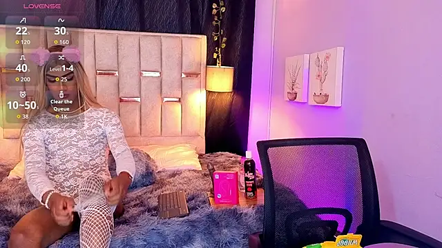 melody-rouss online show from 10/12/25, 05:06