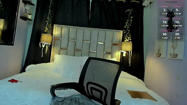 melody-rouss online show from 11/03/25, 03:08