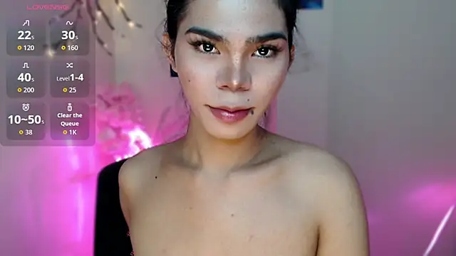 Snapshot of dianne_swift chatting on 11/10/25, 01:59 dianne swift online show from 11/10/25, 01:59