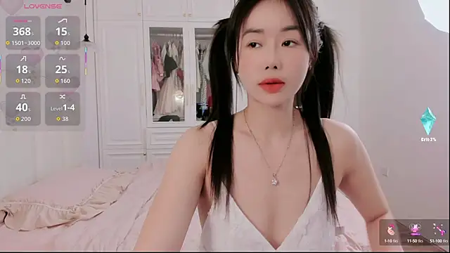 strawberry-ni online show from 10/14/25, 04:13