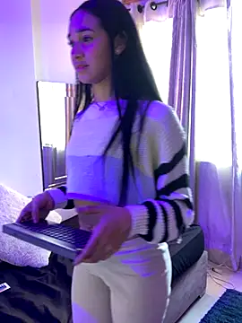 Kylie Patrick online show from 10/25/25, 09:53