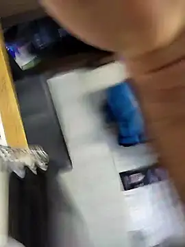 Snapshot of anggllaaa chatting on 10/21/25, 01:39 anggllaaa online show from 10/21/25, 01:39