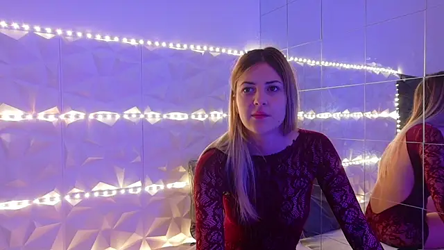 Aishha  online show from 10/23/25, 05:07