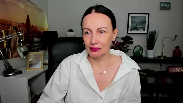 Velvet Jasmine online show from 09/20/25, 06:25