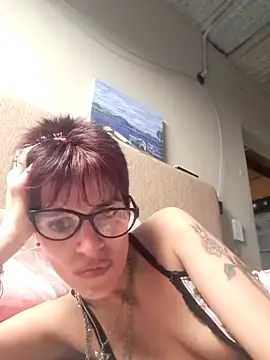 Snapshot of culitobosterook chatting on 09/28/25, 06:13 culitobosterook online show from 09/28/25, 06:13