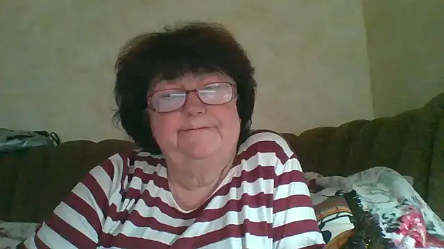 MilaSky5303 online show from 10/18/25, 10:16