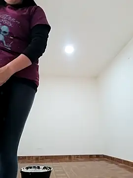 Daliz Leon online show from 10/15/25, 03:12