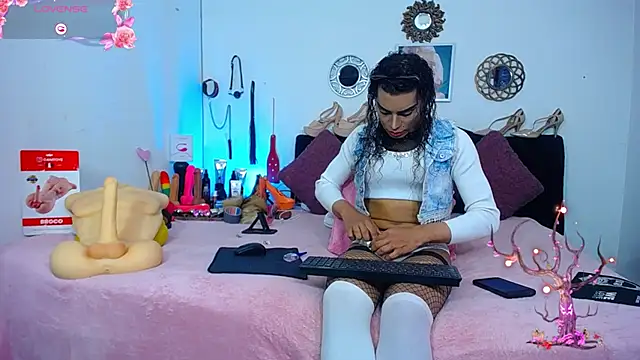 Starhott  online show from 10/17/25, 11:13