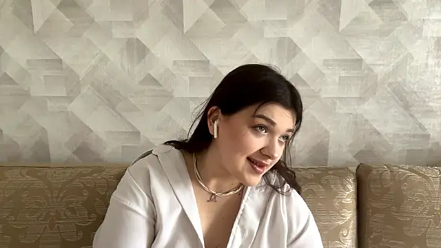 Snapshot of CarylWeatherholtz chatting on 10/15/25, 10:26 CarylWeatherholtz online show from 10/15/25, 10:26