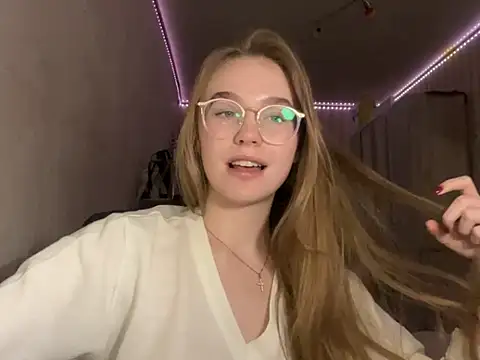 bellameow88 online show from 11/07/25, 03:34