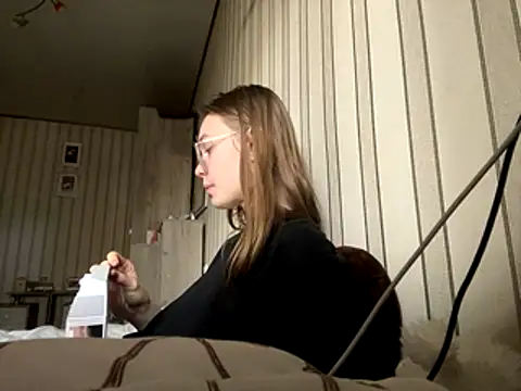 bellameow88 online show from 11/14/25, 04:44