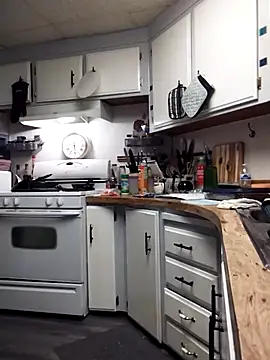 Bored Grandma online show from 11/14/25, 07:18