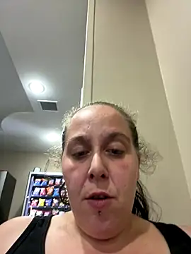 Snapshot of exotictastingexotic chatting on 09/09/25, 01:32 exotictastingexotic online show from 09/09/25, 01:32