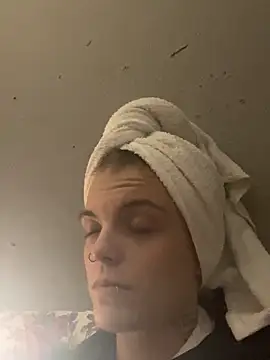 ittybittymeryssa online show from 10/13/25, 04:34