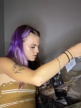 ittybittymeryssa online show from 11/22/25, 10:42