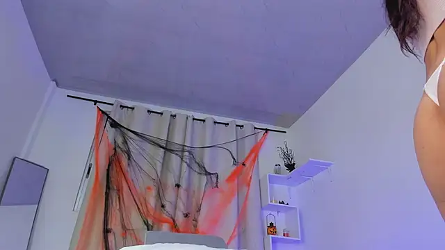 Selenafox 0 online show from 10/13/25, 02:00